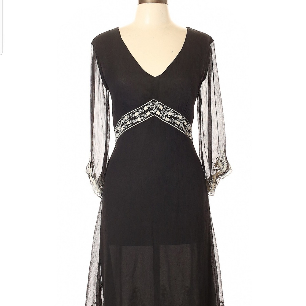 SOLD Beautiful and Elegant Dress